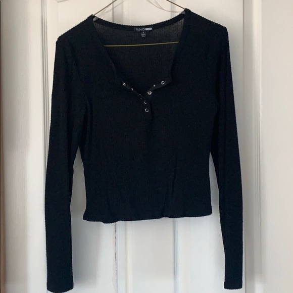 black button Crop top - Picture 2 of 2